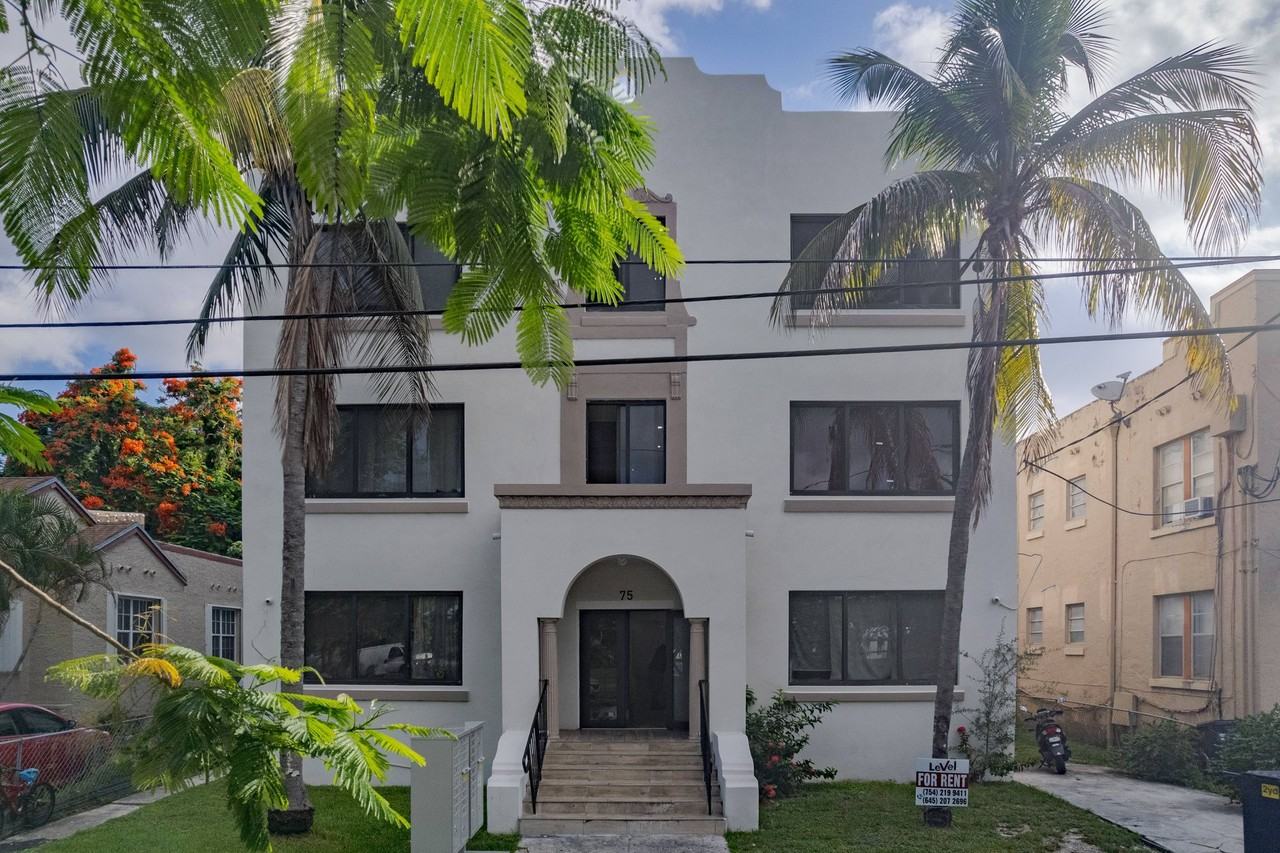 Studio $1,400/mo & 1/1 $1,600/mo, newly renovated in Miami! / Estudio $1,400/mes y 1/1 $1,600/mes, remodelados en Miami. - Photo 4 of 7