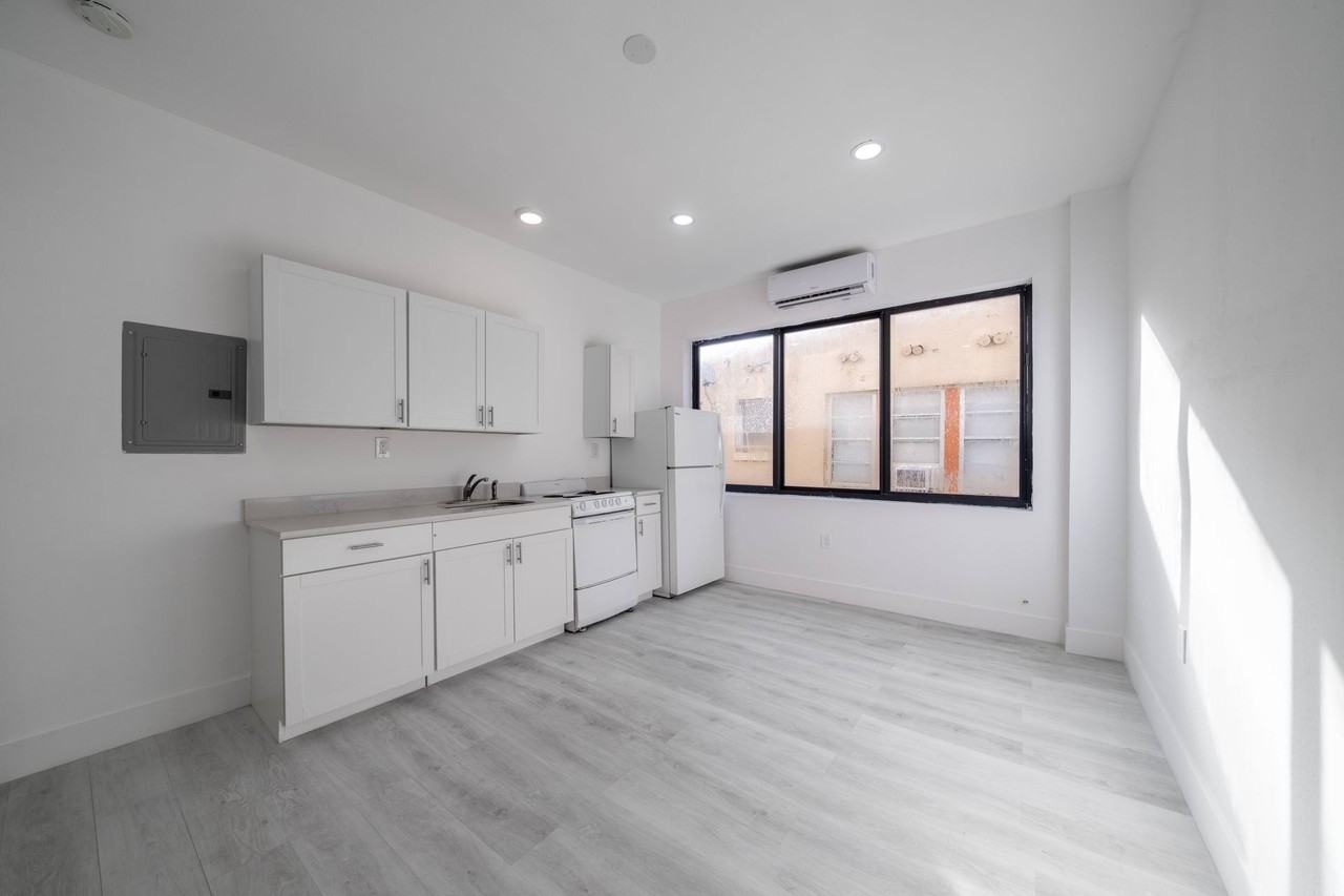 Studio $1,400/mo & 1/1 $1,600/mo, newly renovated in Miami! / Estudio $1,400/mes y 1/1 $1,600/mes, remodelados en Miami. - Photo 7 of 7