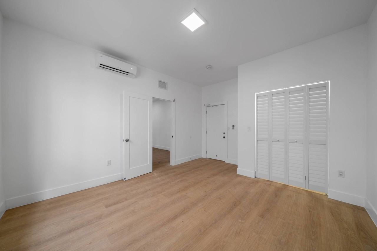 newly renovated in Little Havana! 1/1 $1,800/m & 2/1 $2,000/m, remodelados en Little Havana. - Photo 7 of 14