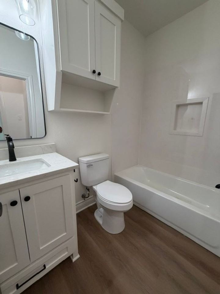 307 Live Oak - Photo 4 of 19