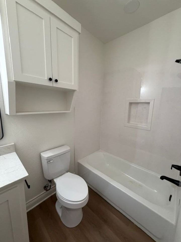 307 Live Oak - Photo 5 of 19