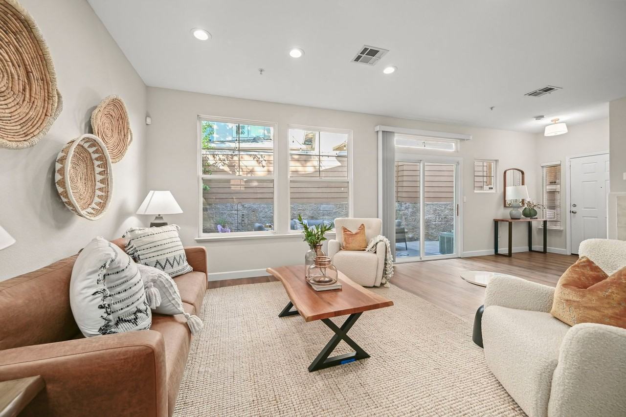 1830 Cutter Ct - Photo 4 of 27