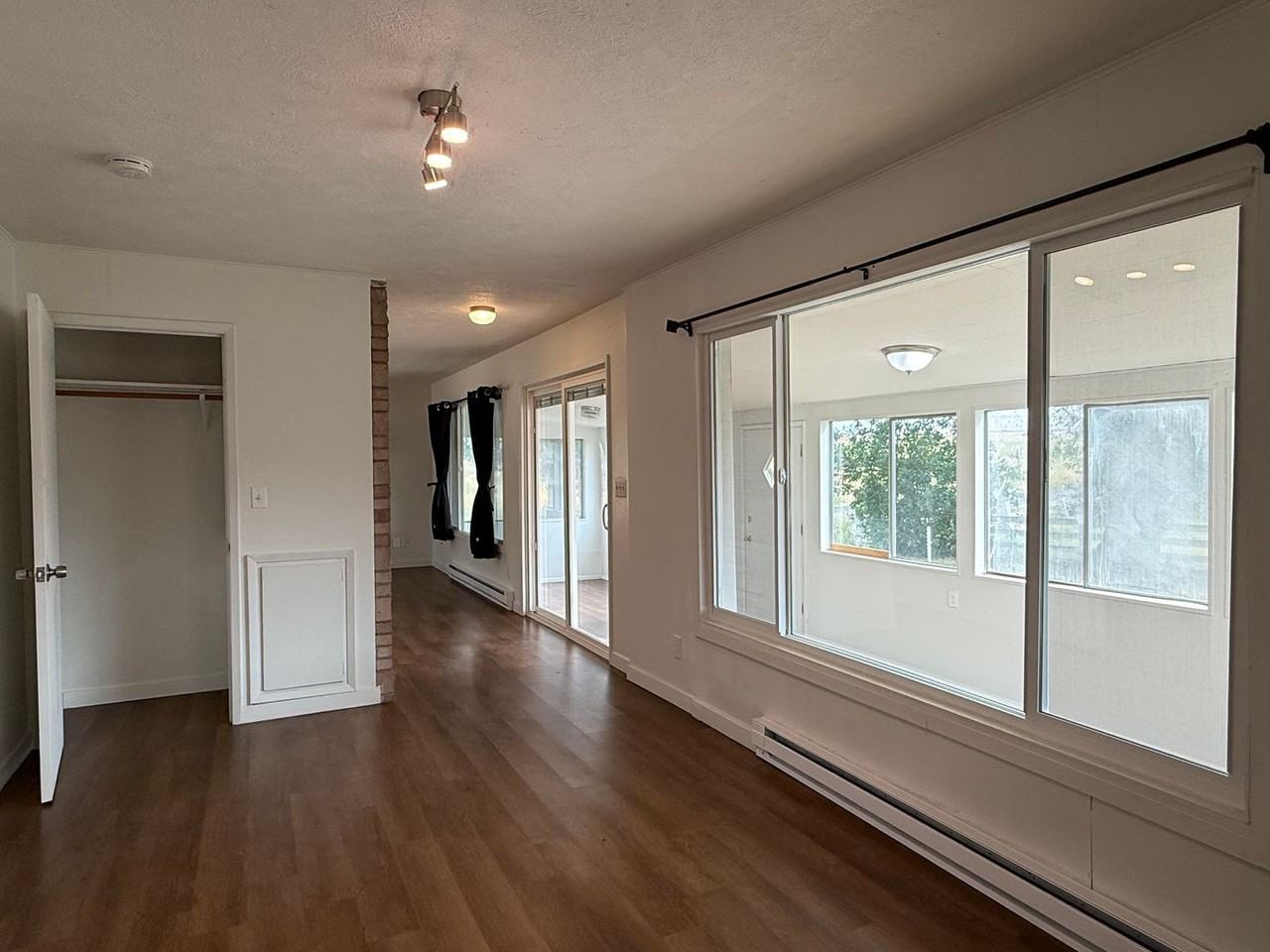 16919 W Silver Lake Rd - Photo 4 of 31