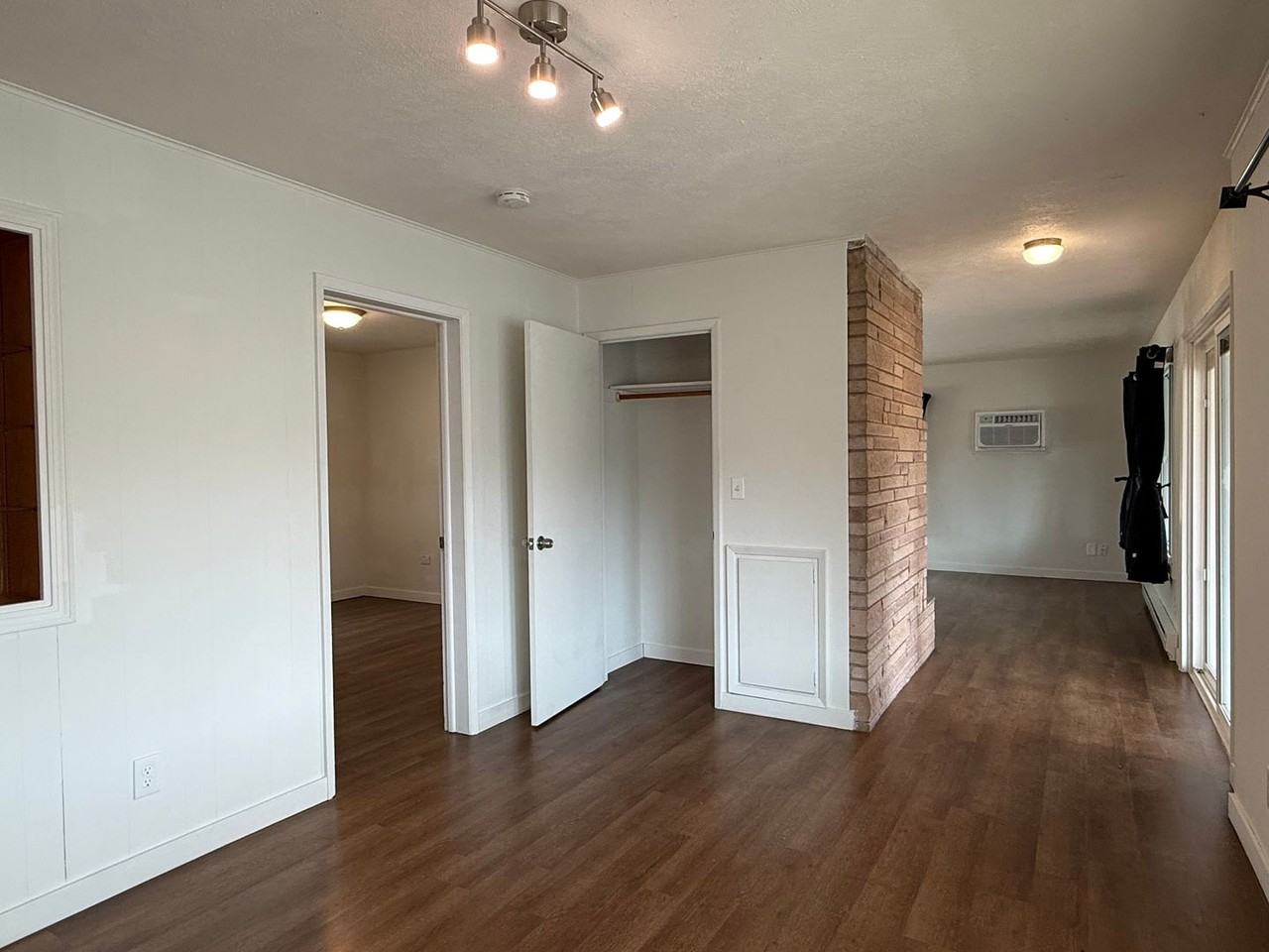 16919 W Silver Lake Rd - Photo 5 of 31
