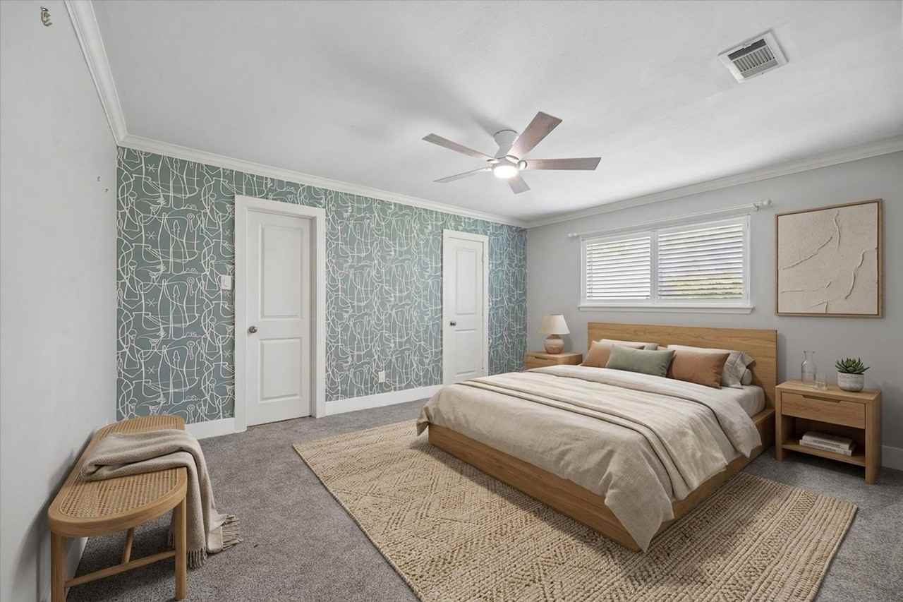 10303 Greenwillow St - Photo 4 of 17