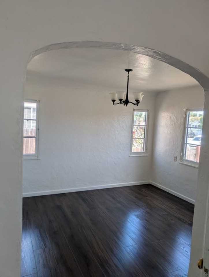 301 E Fesler St - Photo 6 of 16
