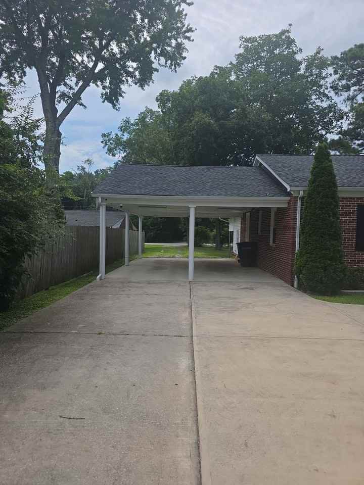 1106 Park Dr - Photo 2 of 19
