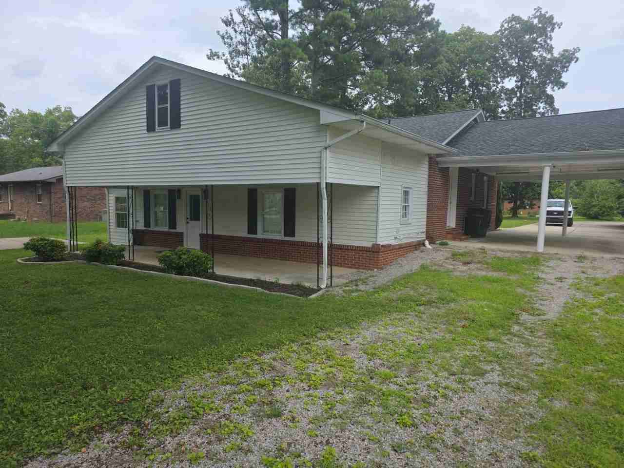 1106 Park Dr - Photo 3 of 19
