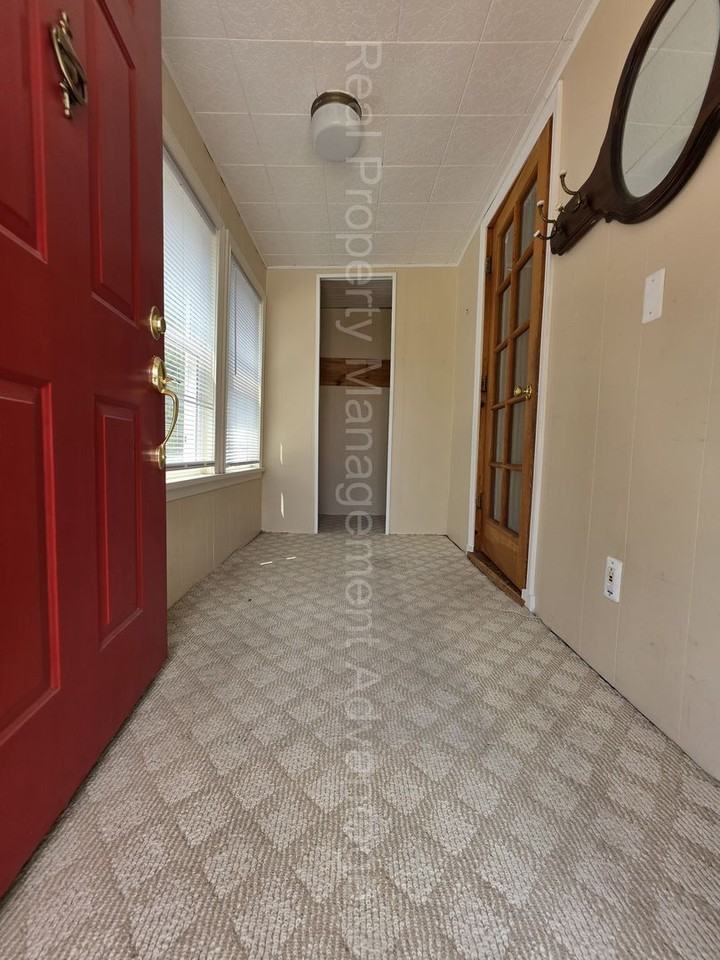 22017 Rosedale St - Photo 2 of 37