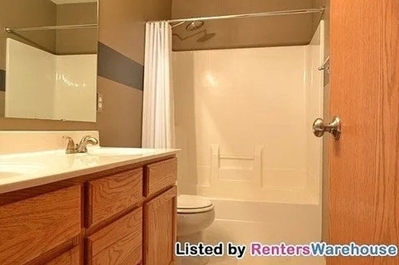 7580 Derby Ln - Photo 2 of 6