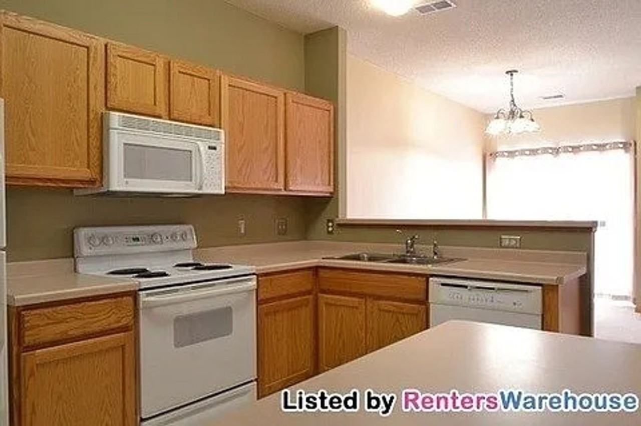 7580 Derby Ln - Photo 5 of 6