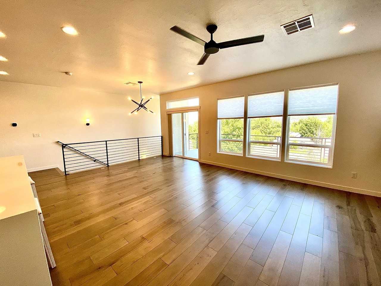 1274 E Echelon Ridge Ln - Photo 5 of 50