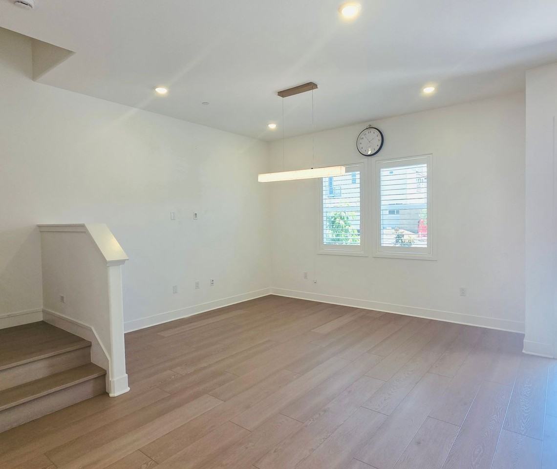 631 Gadwall - Photo 4 of 36