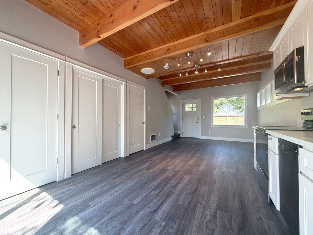 7215 7215 SE 54th Avenue & 5354 SE Ogden St. - Photo 3 of 13