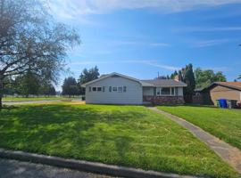 featured image of 11822 E 15th Ave