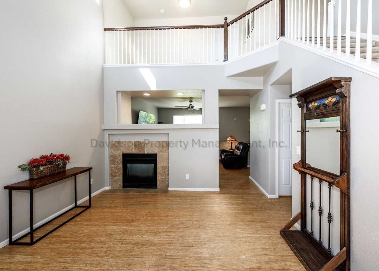 7724 Canyon Oak Dr - Photo 2 of 22
