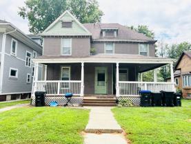 704 W. Mulberry - Photo 1 of 1