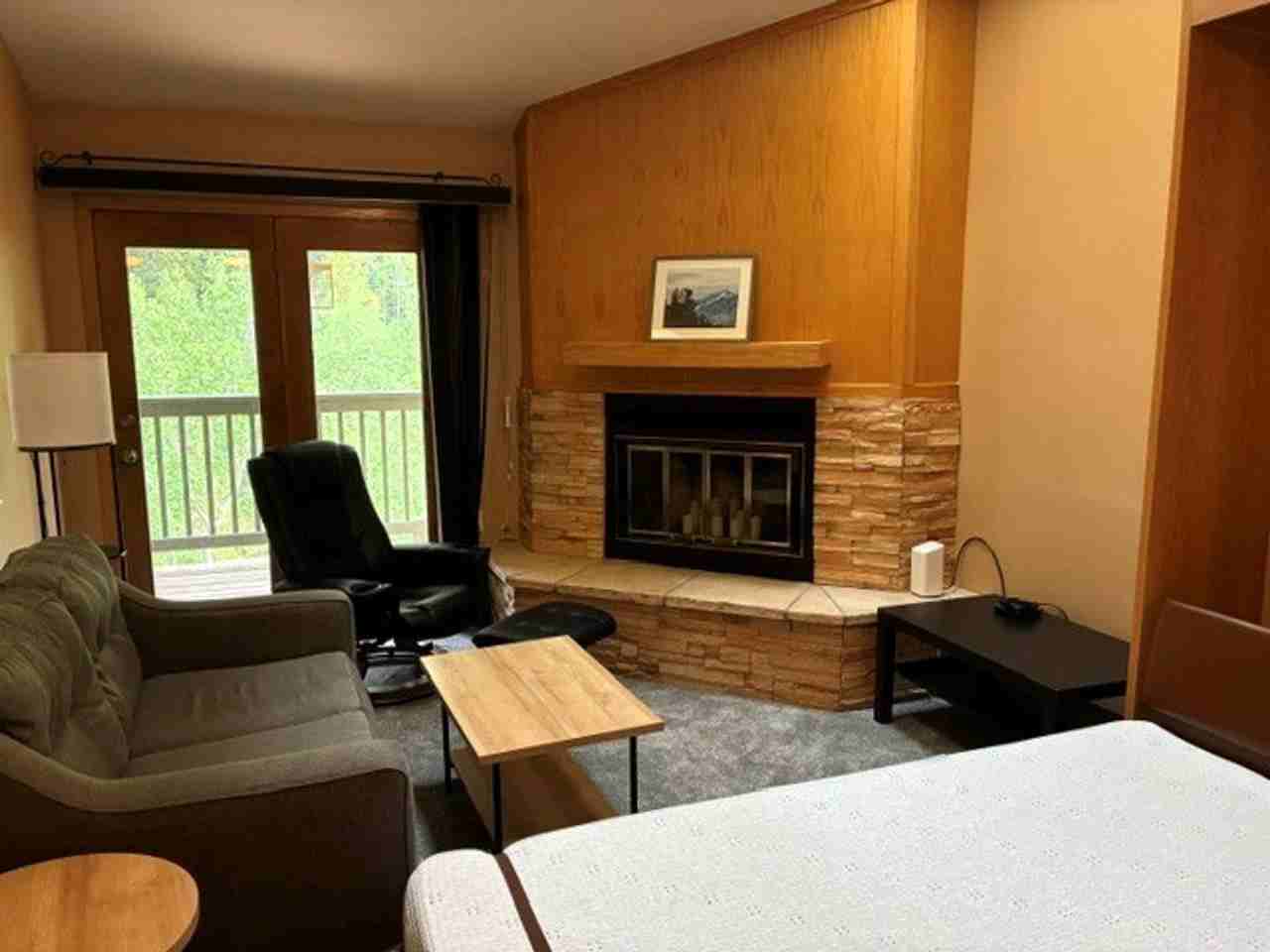 400 W Main St #306 - Photo 5 of 17