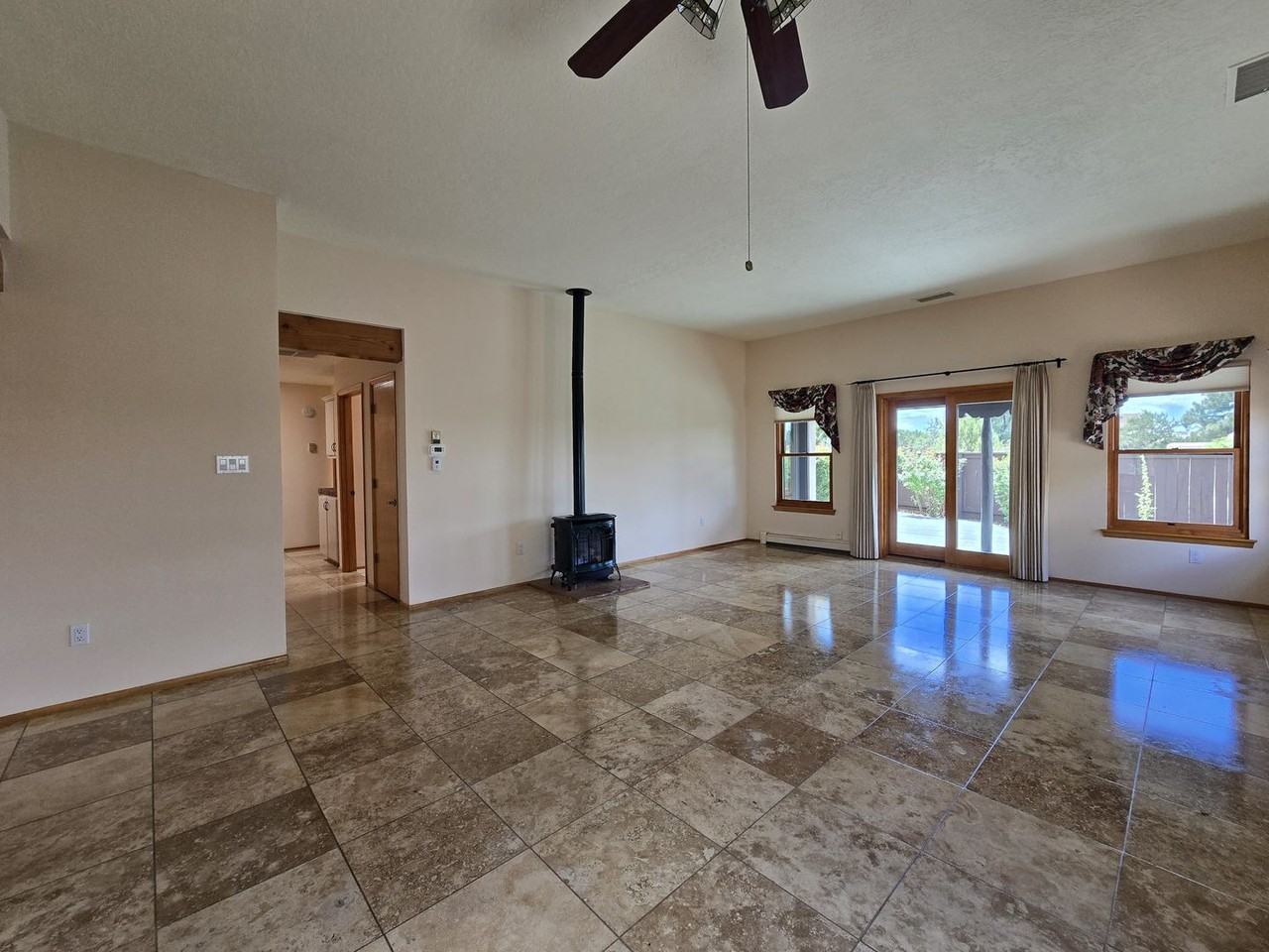 2874 Plaza Amarilla - Photo 3 of 29