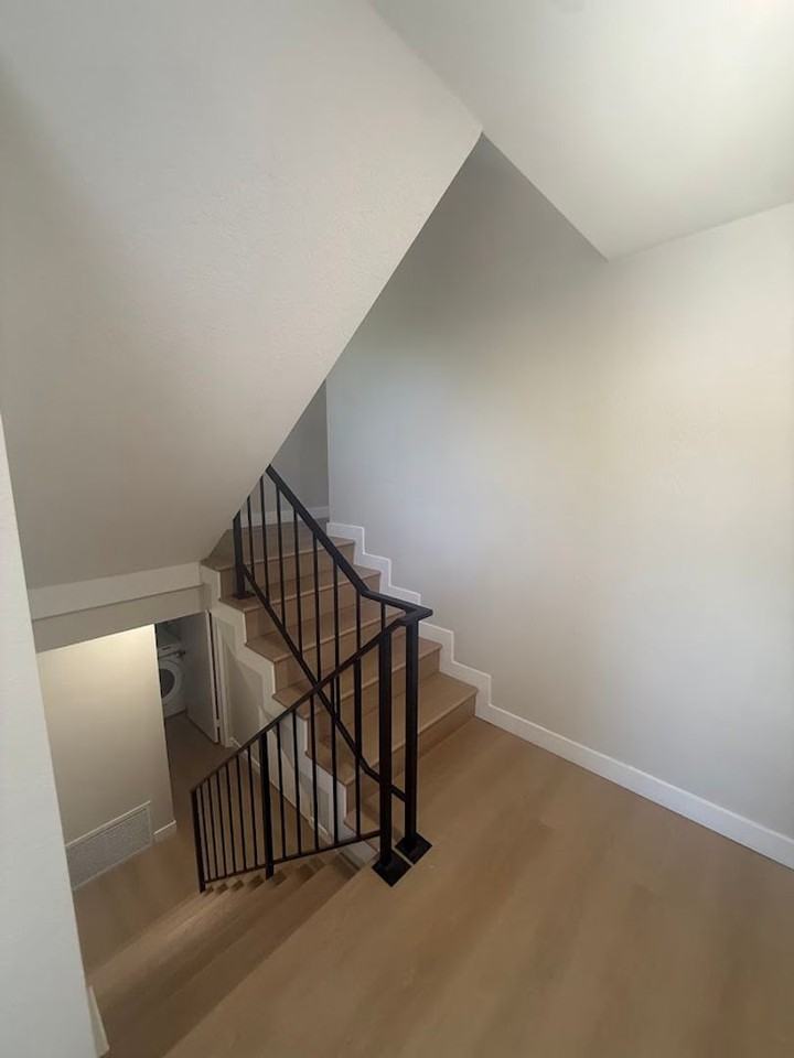 1067 252nd St #7 - Photo 3 of 22