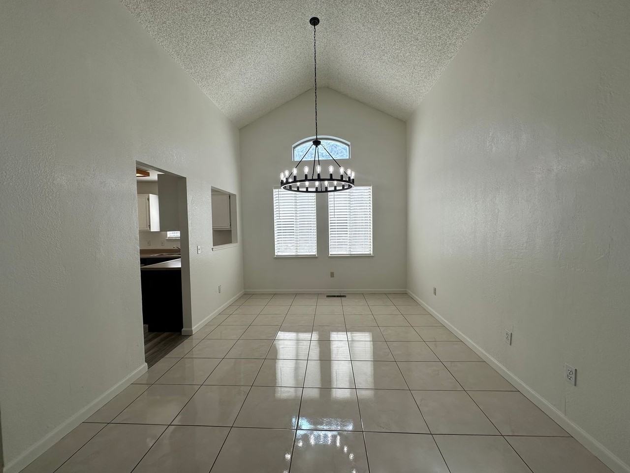 4541 Creekside Cir - Photo 2 of 21