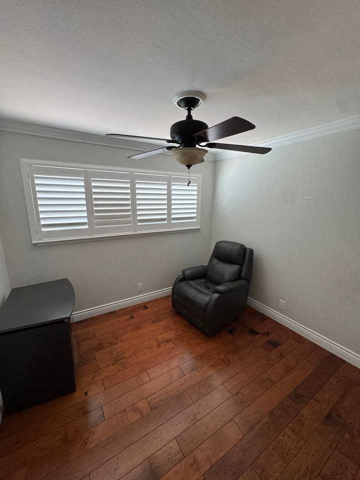 1250 Cape Cod Way - Photo 7 of 22