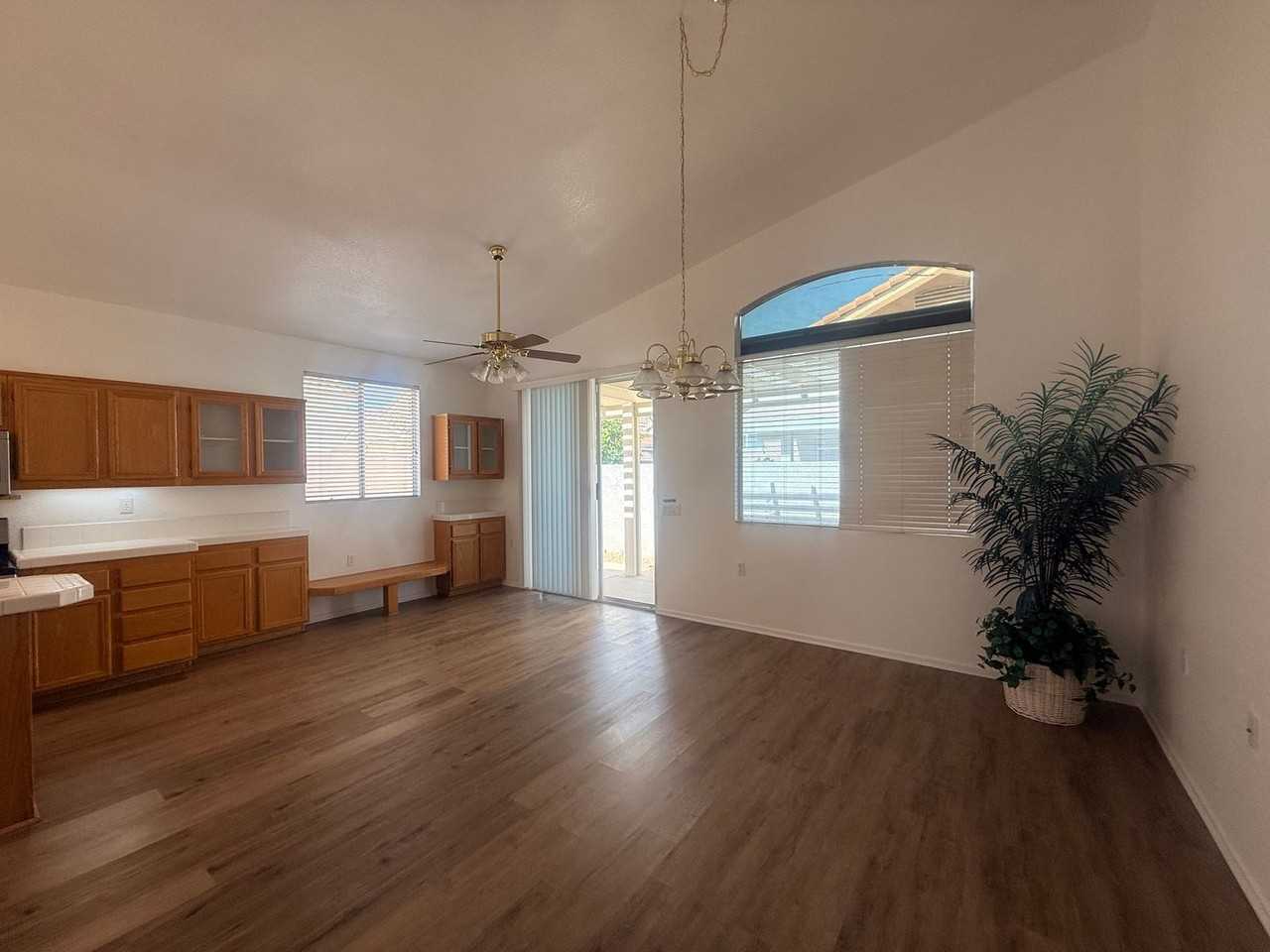 26805 China Dr - Photo 6 of 29