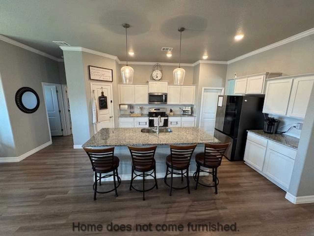 907 Holliday Dr - Photo 5 of 30