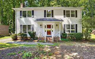 featured image of 4419 Forest Walk Dr