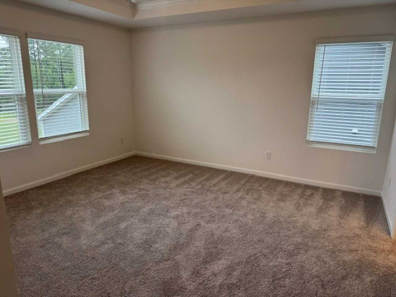 2174 Clifton Rd - Photo 2 of 33