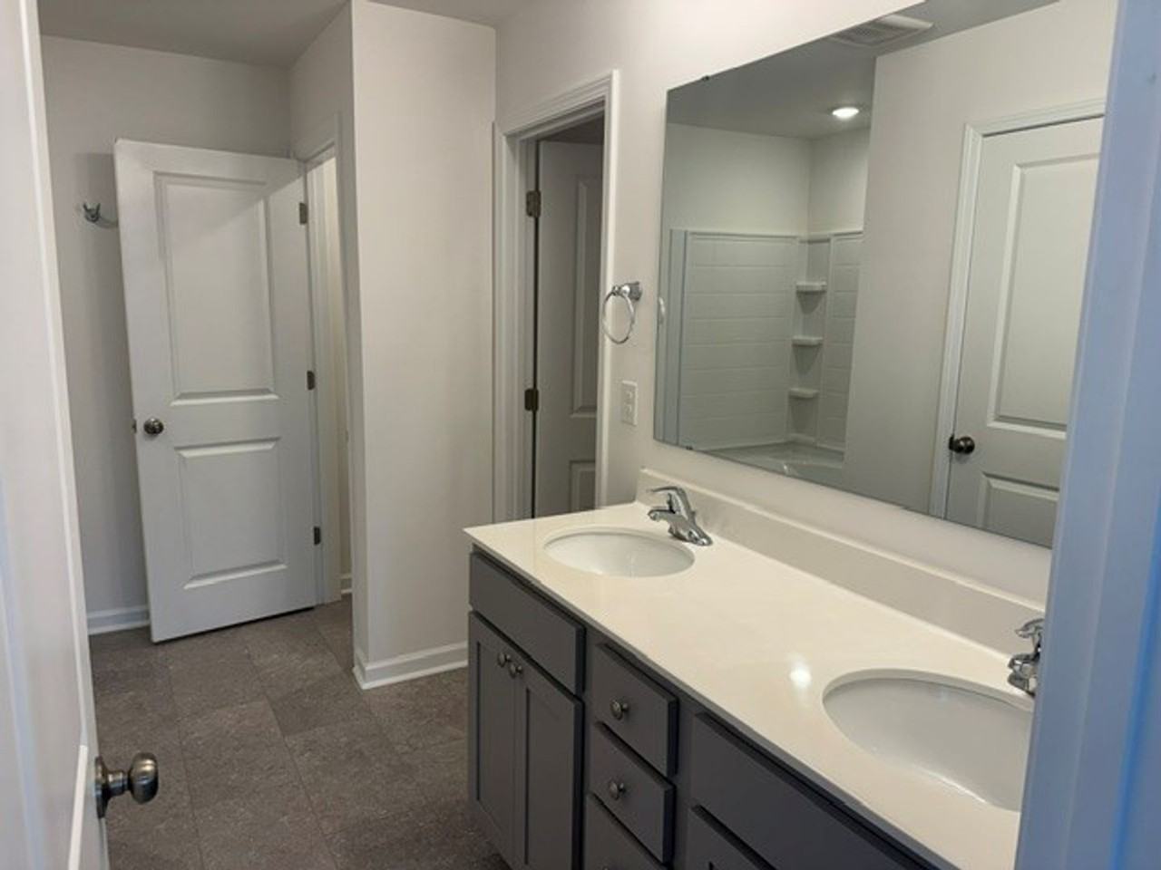 2174 Clifton Rd - Photo 6 of 33