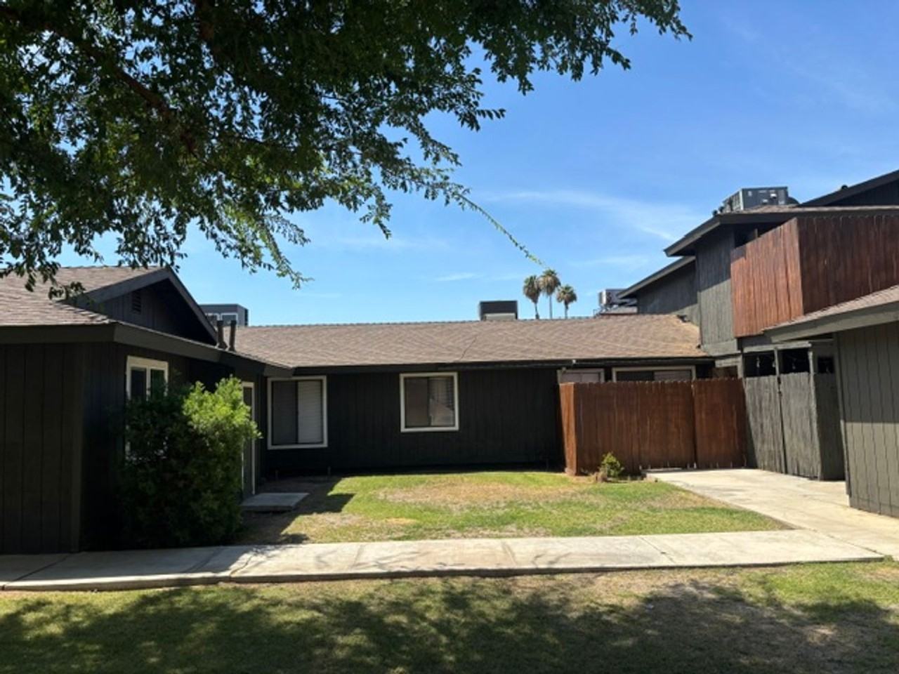 2824 N Half Moon Dr - Photo 5 of 16