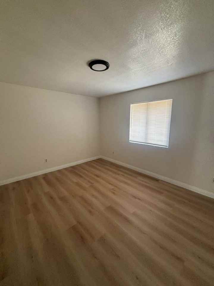 2824 N Half Moon Dr - Photo 6 of 12