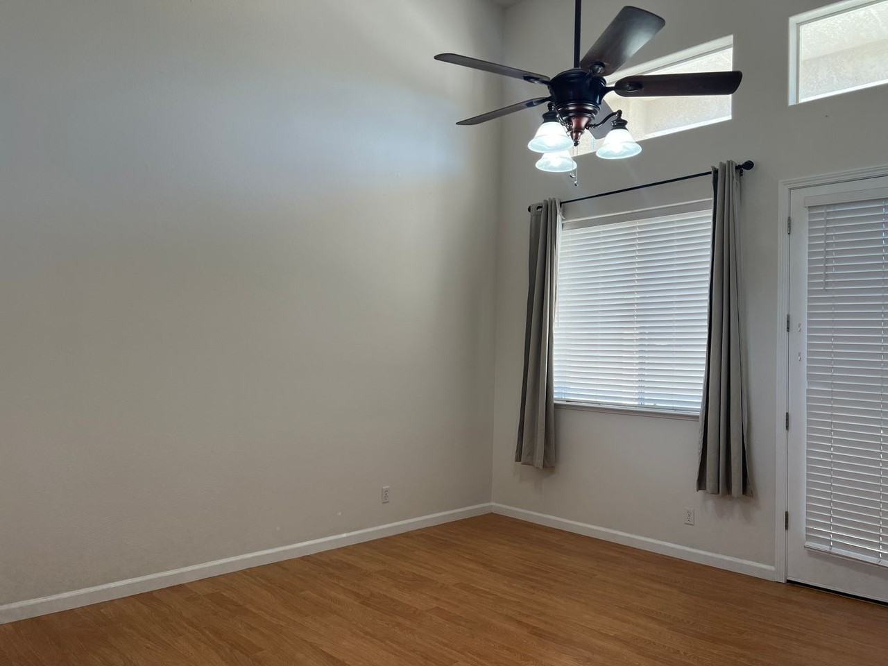 5835 W Athens Ave - Photo 4 of 23