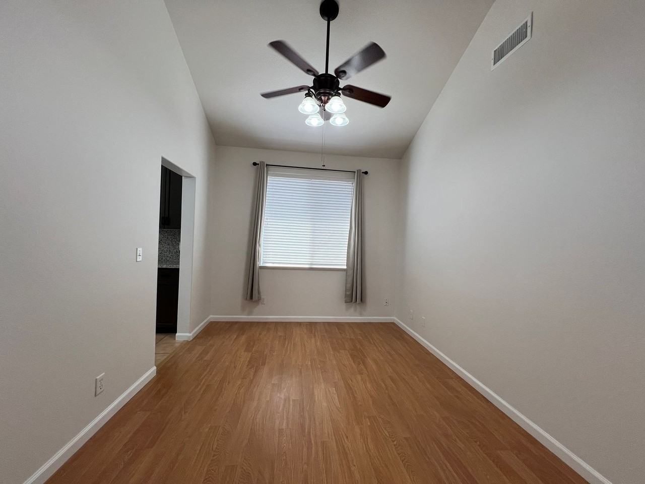 5835 W Athens Ave - Photo 6 of 23
