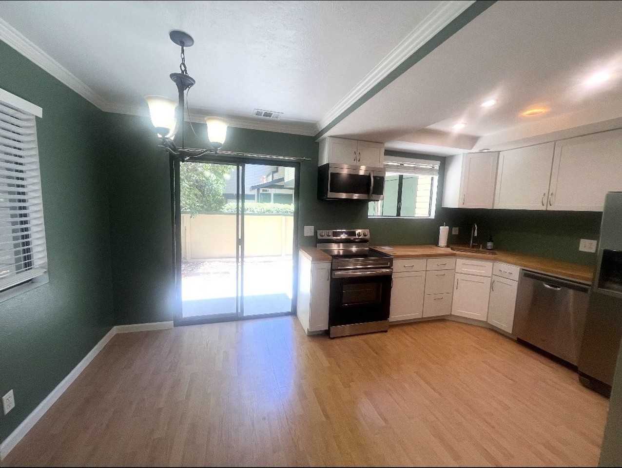 3335 Broad St #12 - Photo 3 of 10