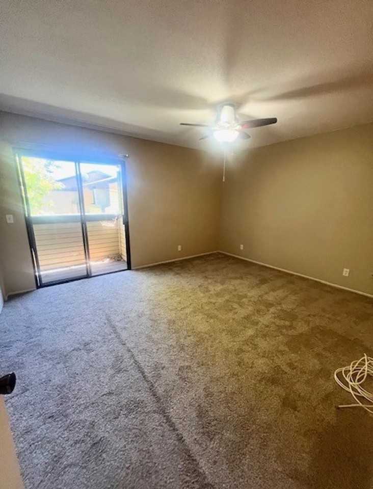 3335 Broad St #12 - Photo 5 of 10