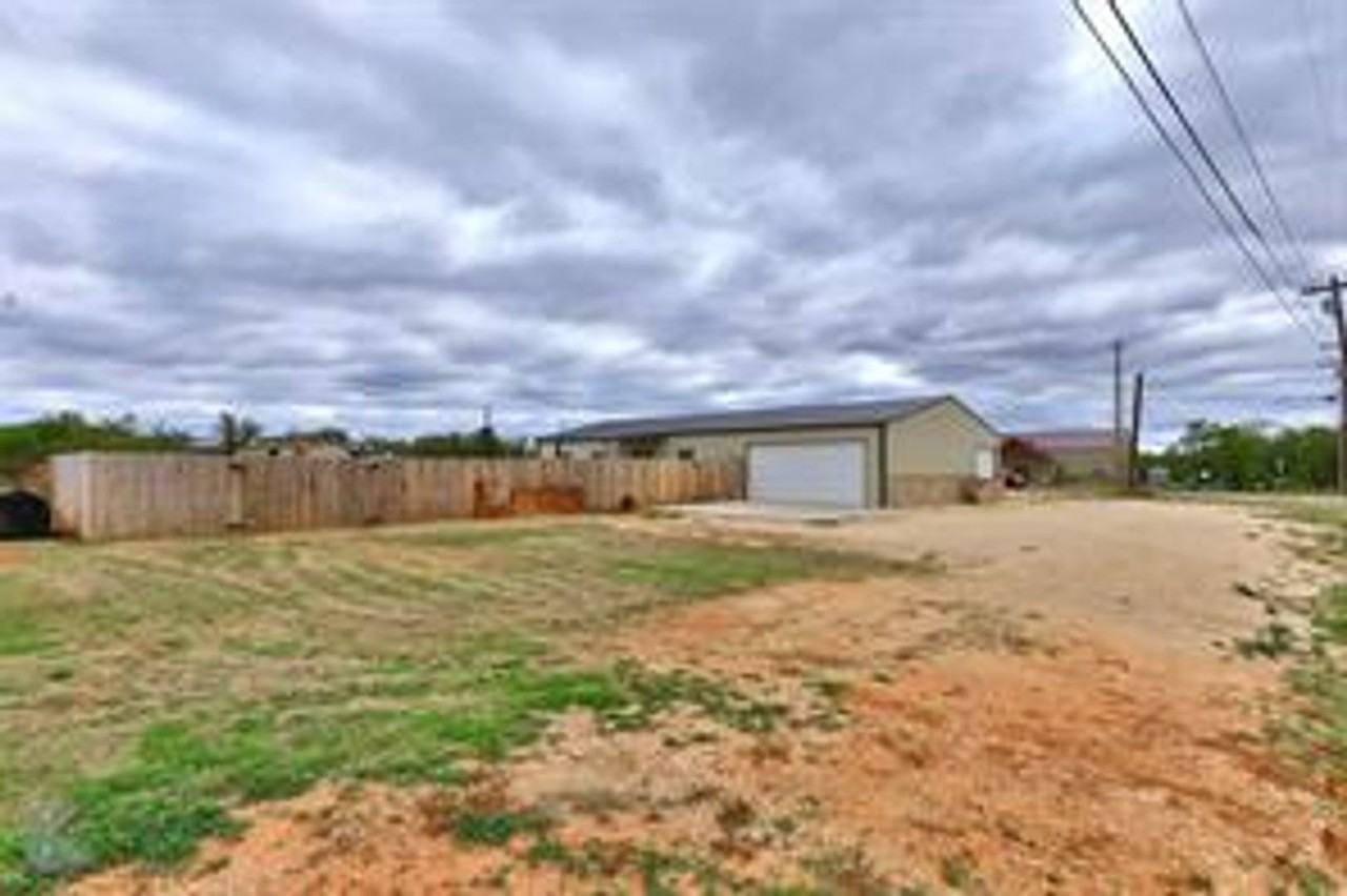 1468 Bettis - Photo 6 of 37