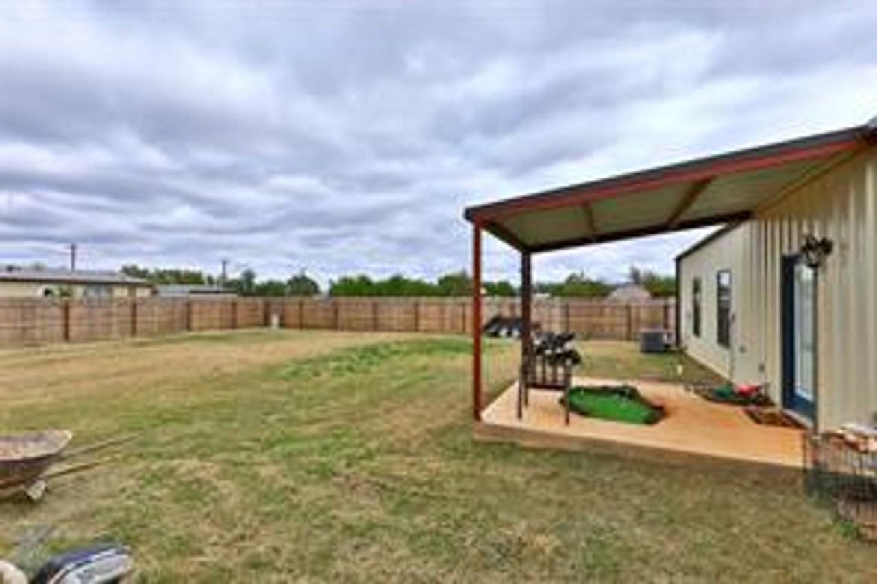 1468 Bettis - Photo 7 of 37