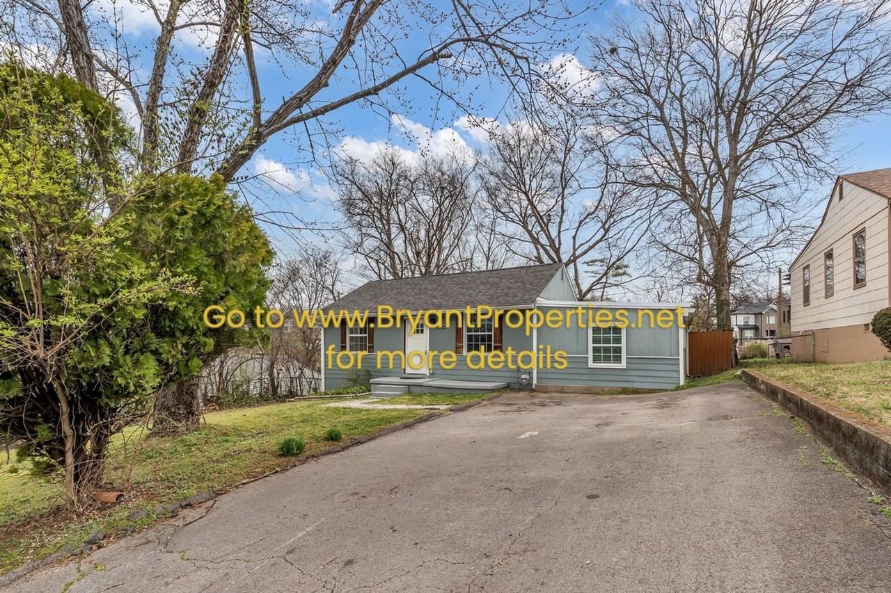 1421 Electric Ave - Photo 3 of 30