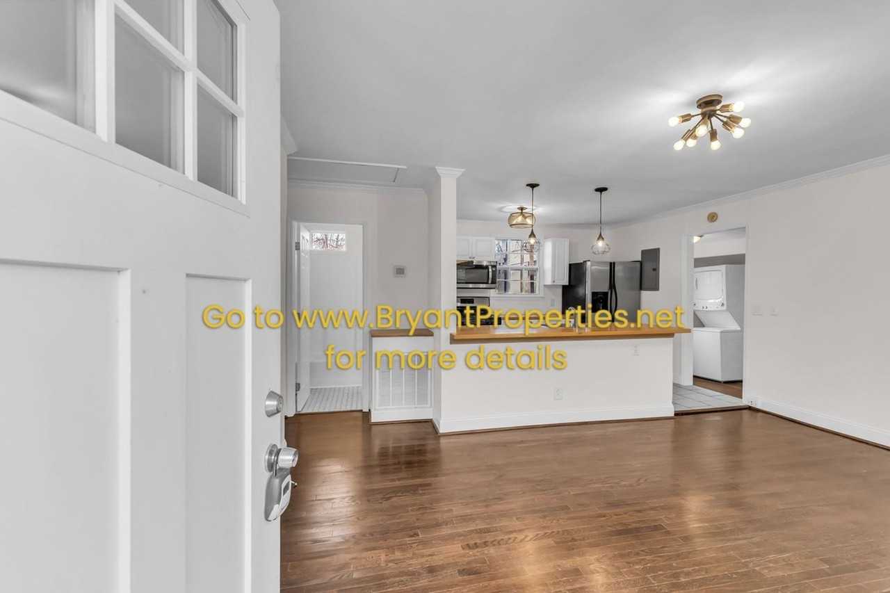 1421 Electric Ave - Photo 5 of 30
