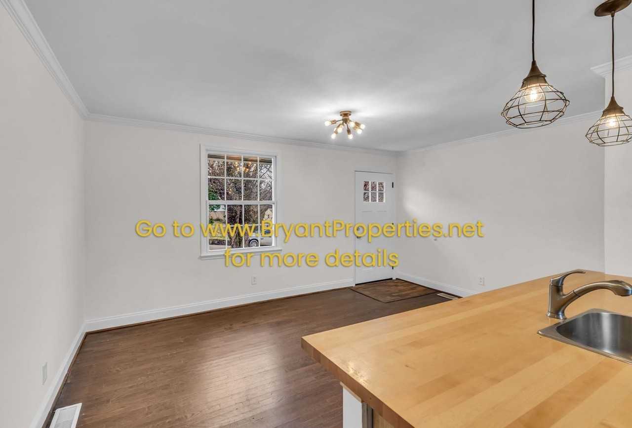 1421 Electric Ave - Photo 7 of 30
