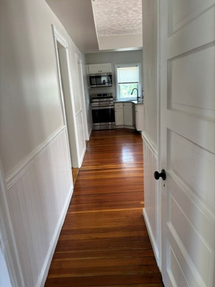 Pawt  2nd Floor 3 Bed - Photo 5 of 19
