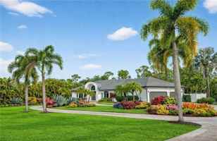 featured image of 6461 Livingston Woods Ln