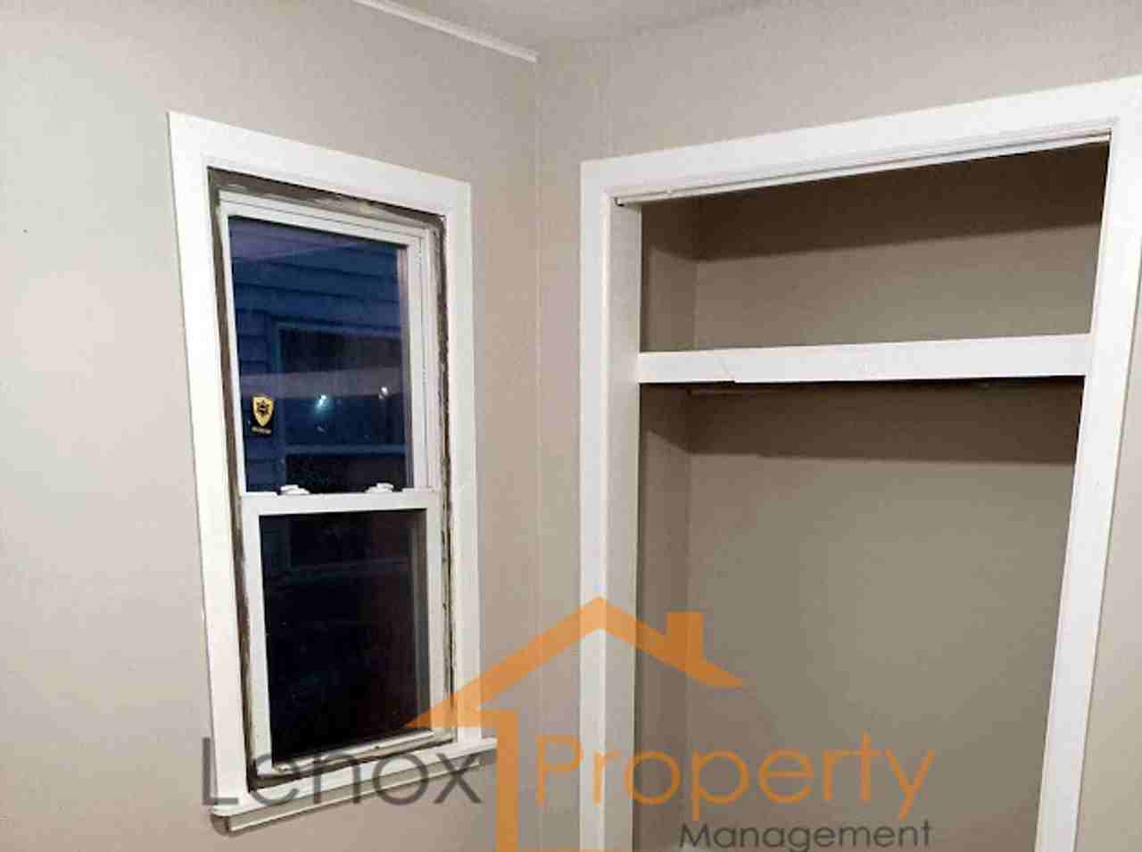 7020 Republic Ave - Photo 6 of 10