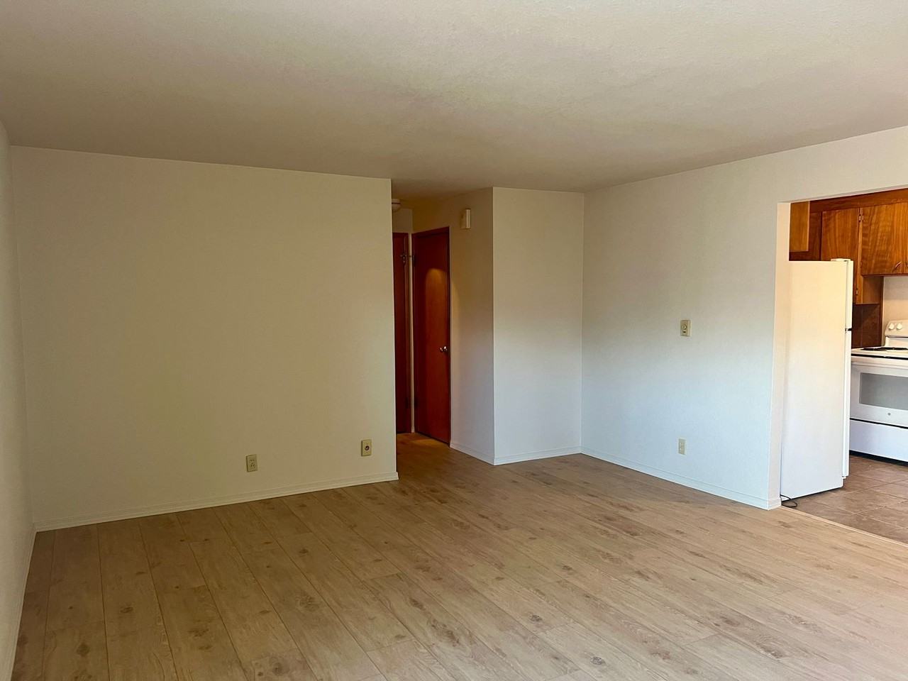 6525 24th Ave Nw #3 - Photo 3 of 11