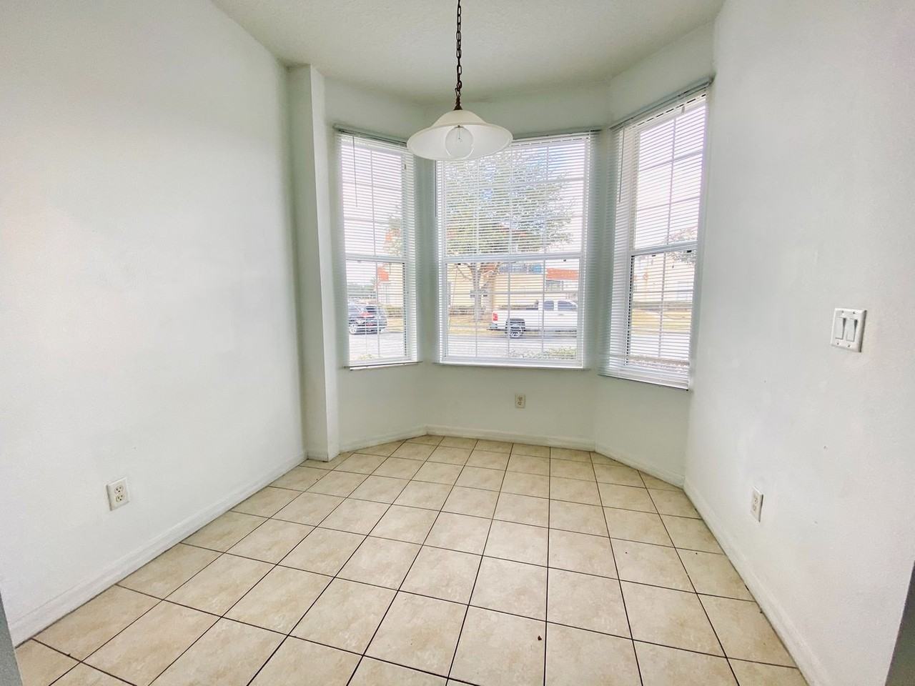 1194 S Beach Cir - Photo 5 of 22