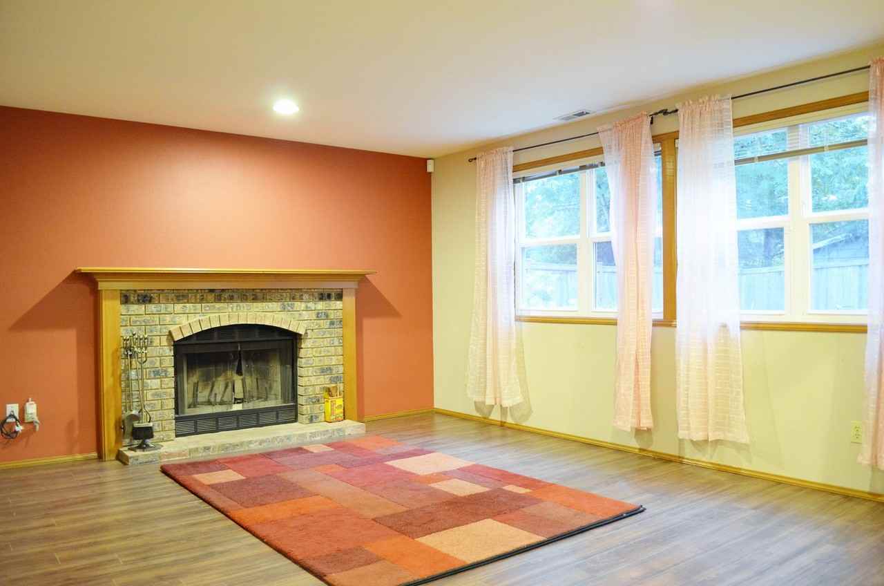 2816 235th Pl Ne - Photo 2 of 14