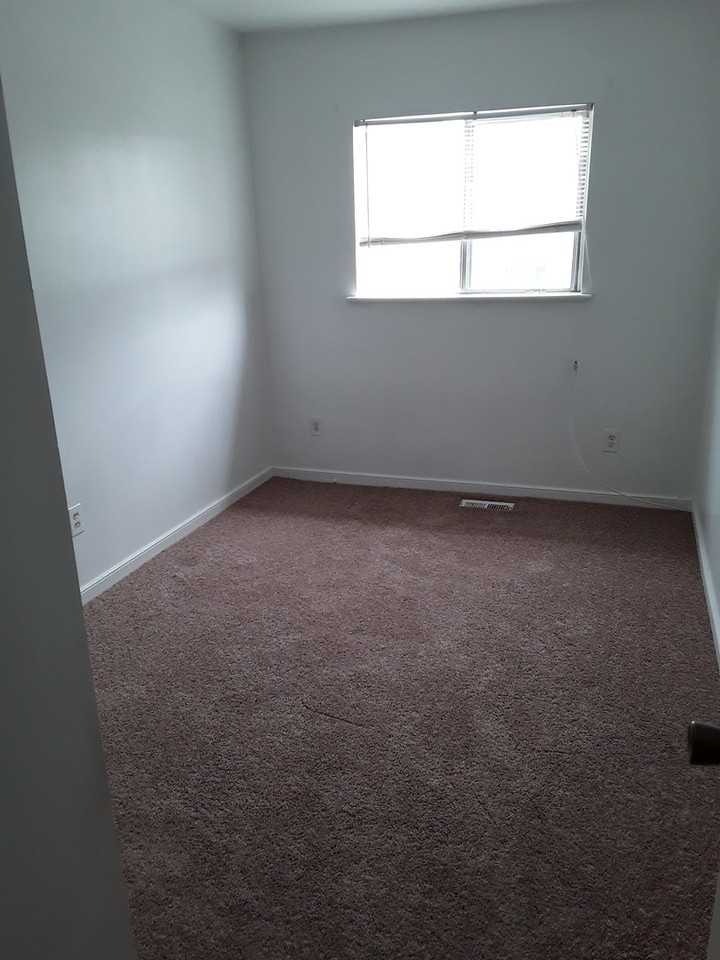 206 Devonshire Rd - Photo 5 of 6