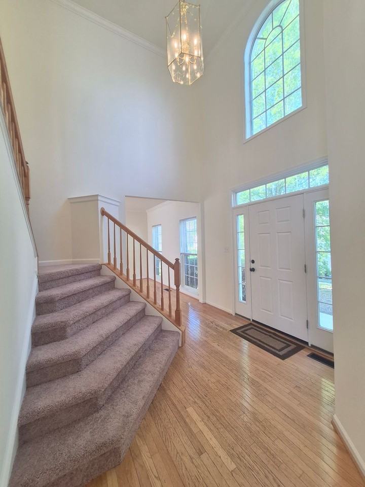 5207 Linden Dr - Photo 2 of 36